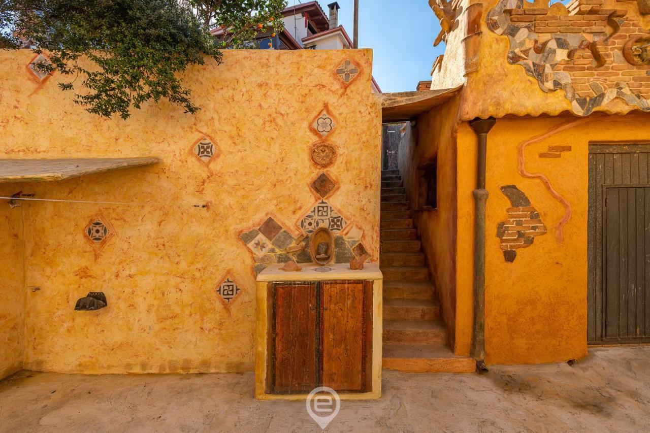 Gaudi Guesthouse テウラーダ エクステリア 写真
